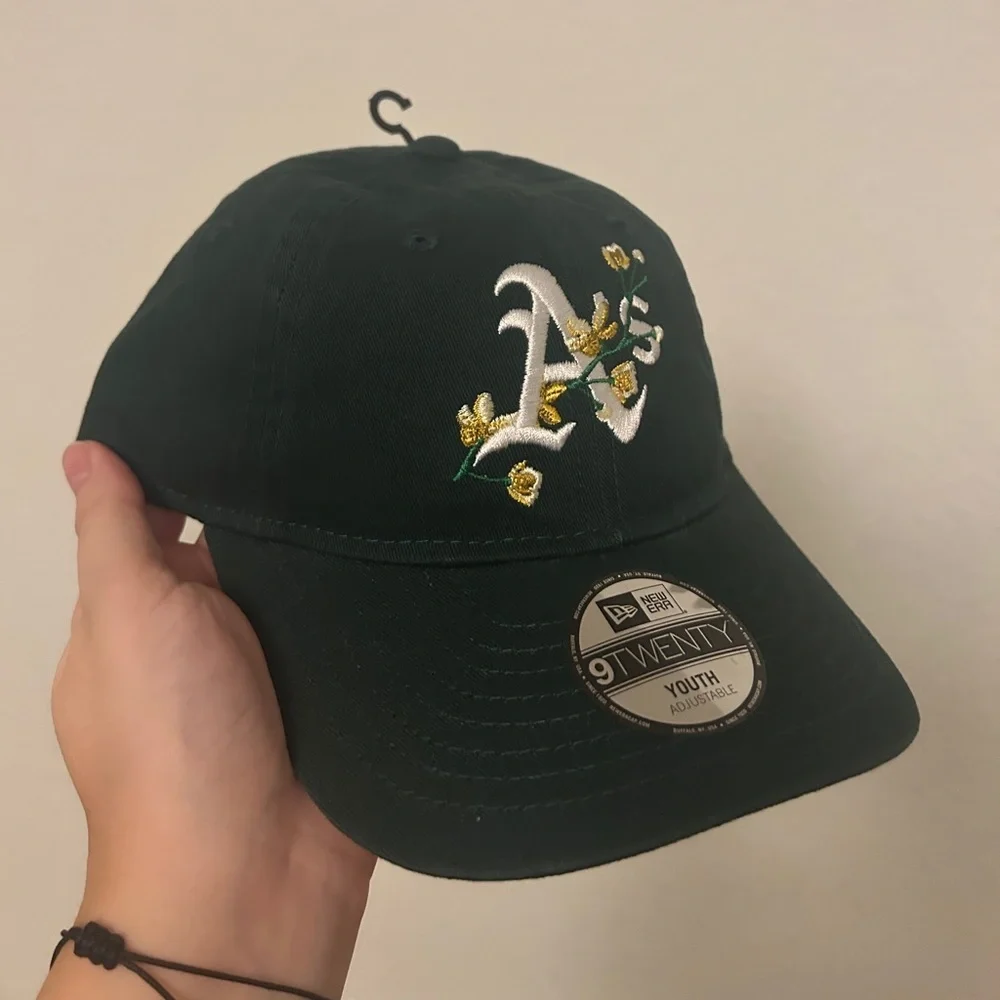 Oakland Athletics New Era Youth Game Day Bloom 9TWENTY Adjustable Hat- NWT
